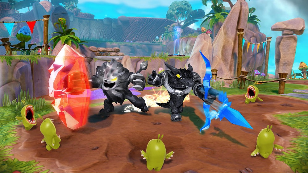 Dark Wildfire and Dark Snap Shot fighting Chompies